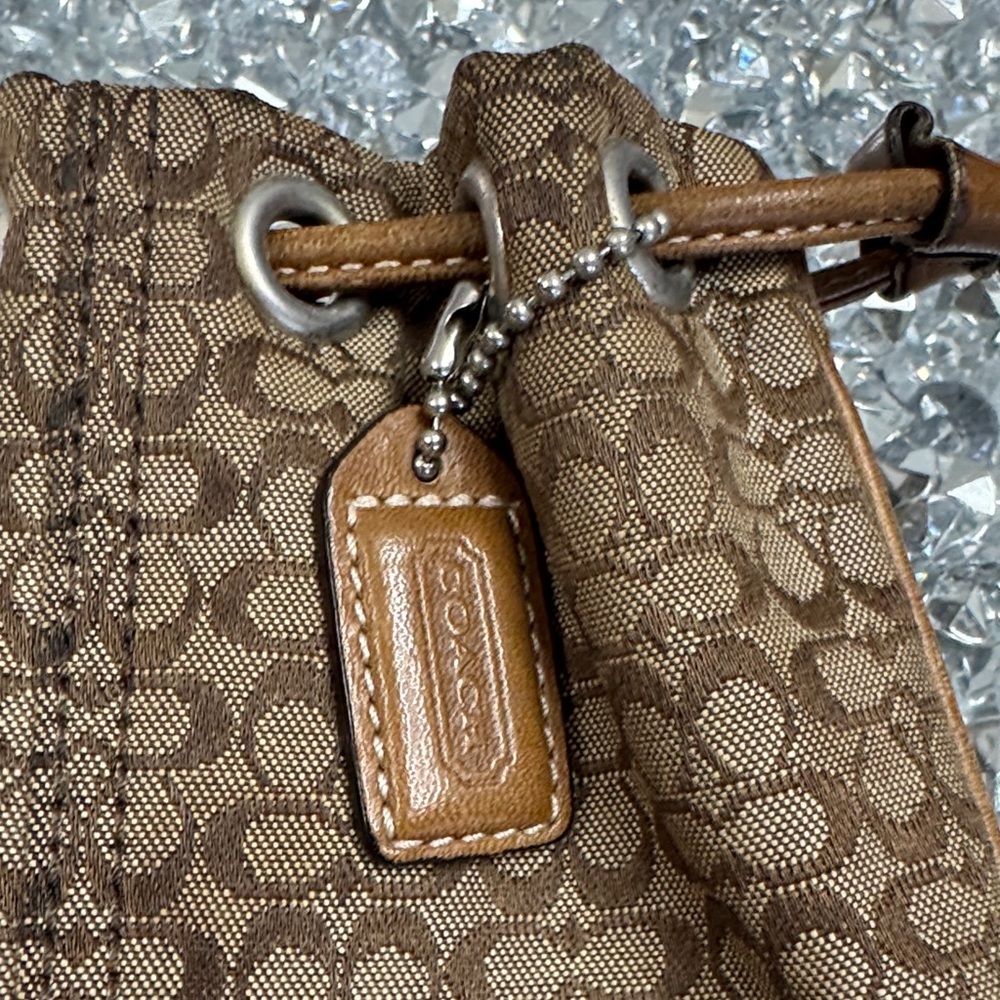 Coach vintage rare Y2K soho Brown Signature drawstring bucket Wristlet - Picture 3 of 16